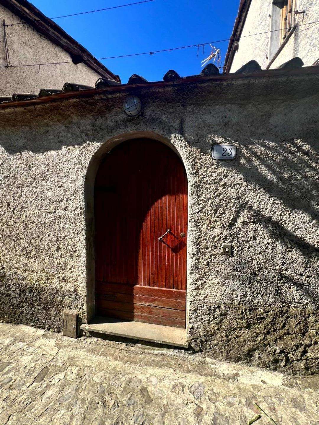 Palazzo - Stabile Partigliano LU,, Borgo a Mozzano