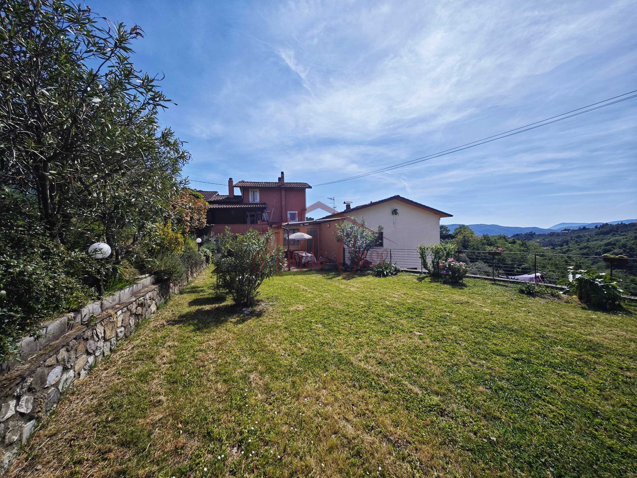 Porzione di casa Via Caprignano, Castelnuovo Magra