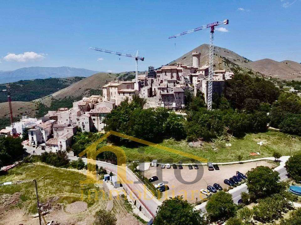 Casa indipendente Via De Contra25, Santo Stefano di Sessanio