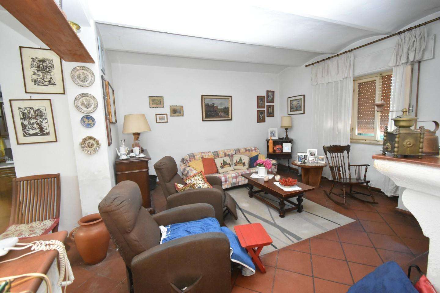 Palazzo - Stabile Via Vecchializia,, San Giuliano Terme