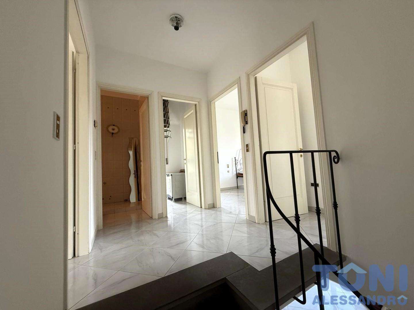 Villetta a schiera Lungarno Cesare Battisti,, Vinci