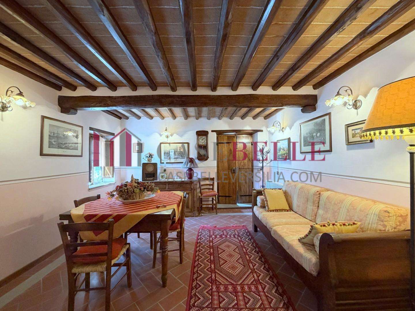 Rustico Via Provinciale Frati,, Camaiore