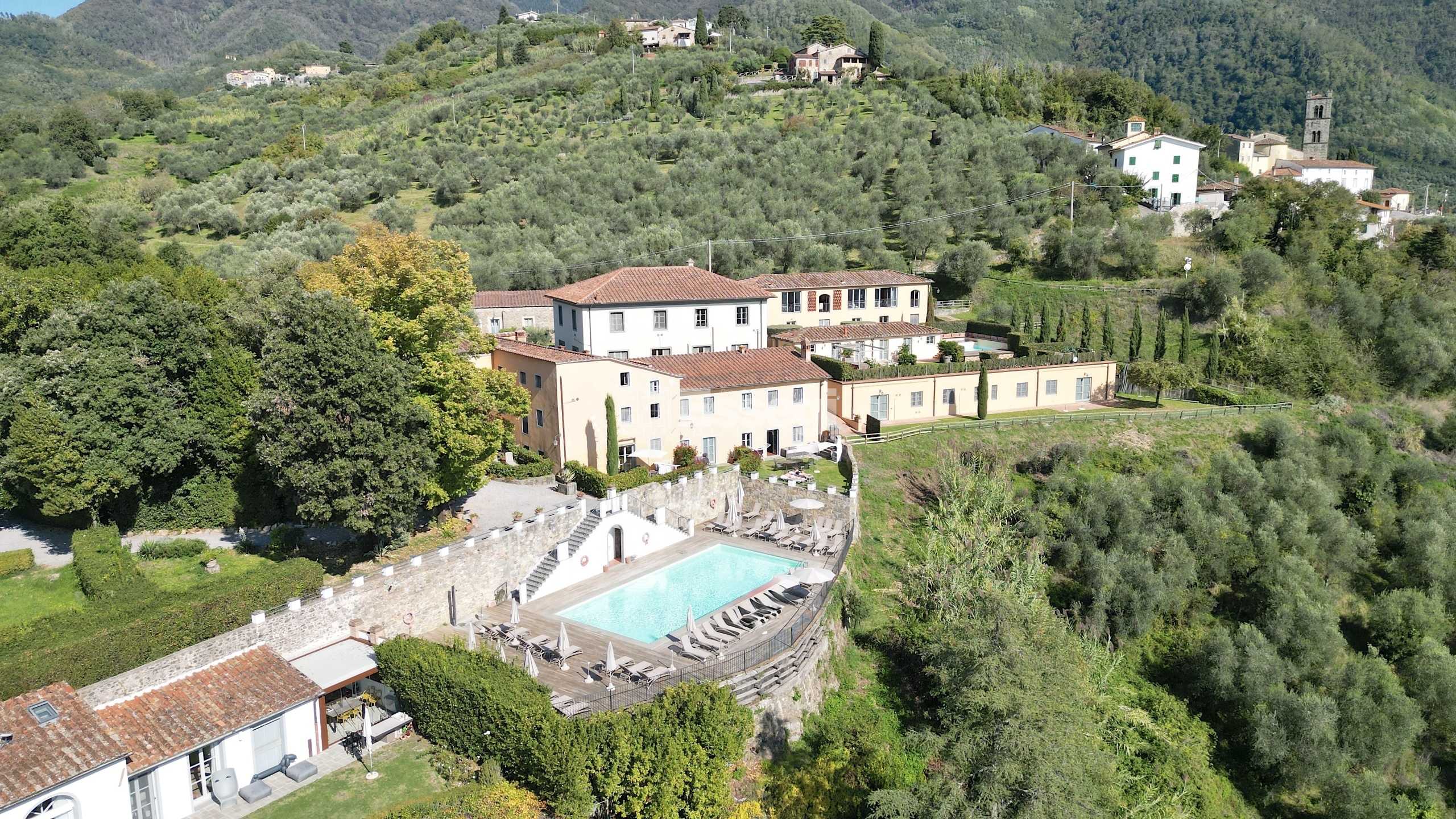 Casa indipendente Via di Matraia, Capannori