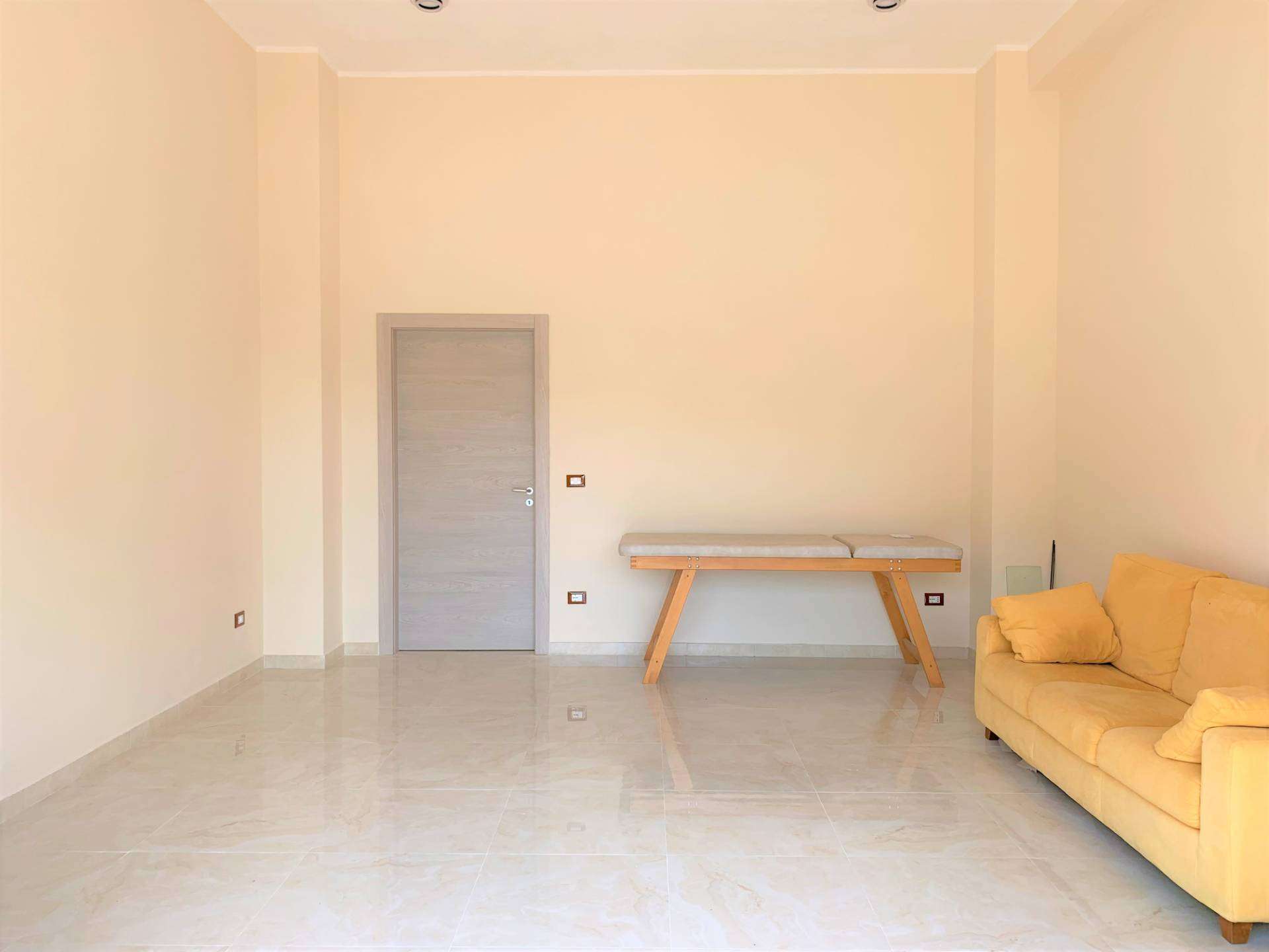 Hotel via Monsignor Armando Fares, Catanzaro