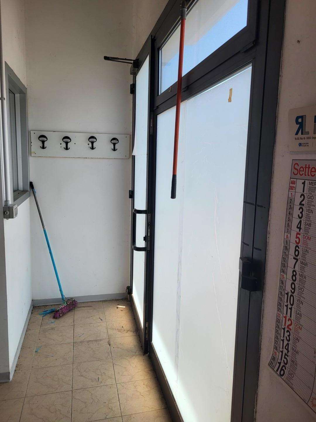 Magazzino - Deposito Via Montello,, Campi Bisenzio