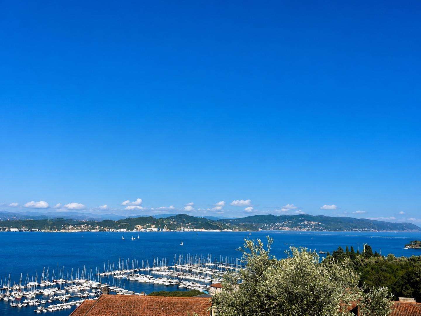 Casa Bi - Trifamiliare Via Alloria,, Portovenere