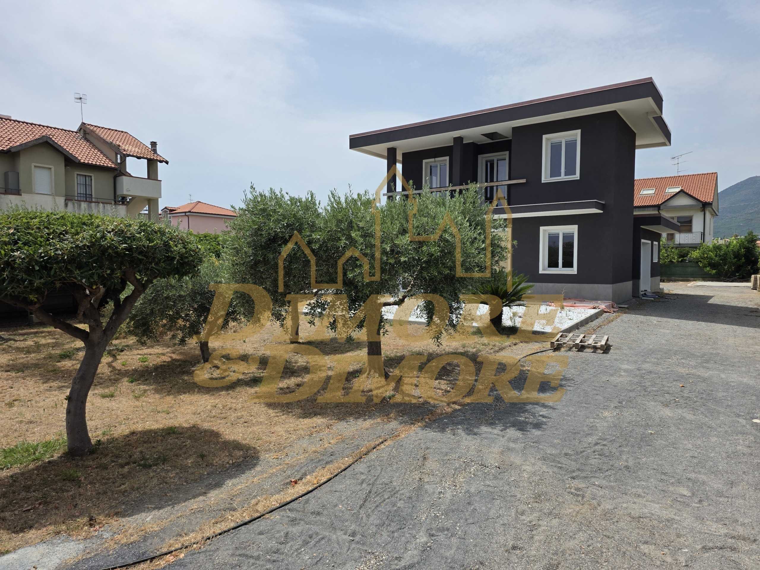 Casa indipendente Via Pineo, Ceriale