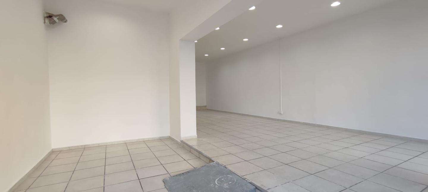 Locale commerciale Provinciale Pisana,, Livorno
