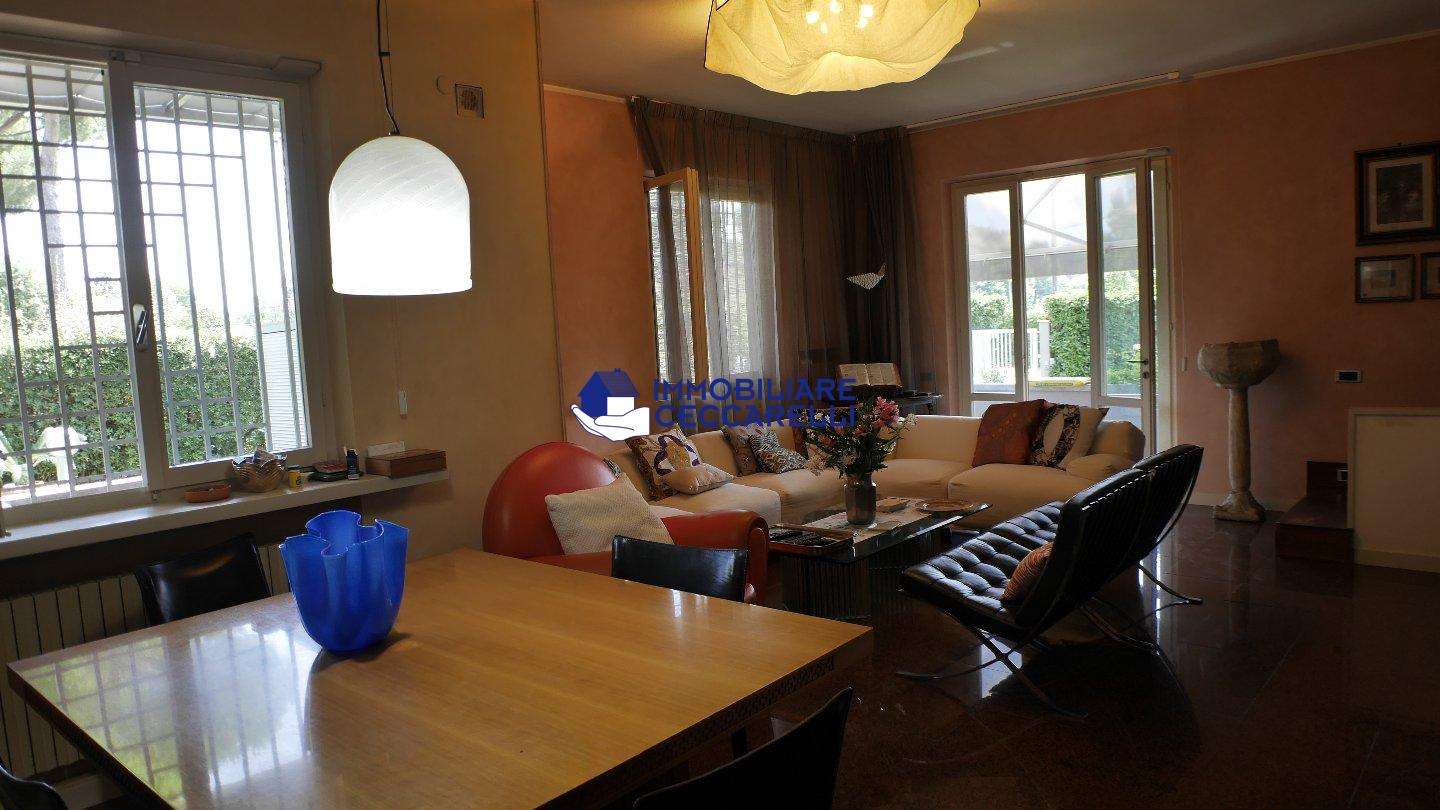 Casa Bi - Trifamiliare Piazza Ronchi,, Massa