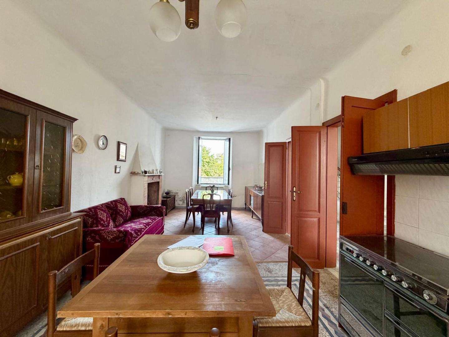 Casa Bi - Trifamiliare Monti, Licciana Nardi