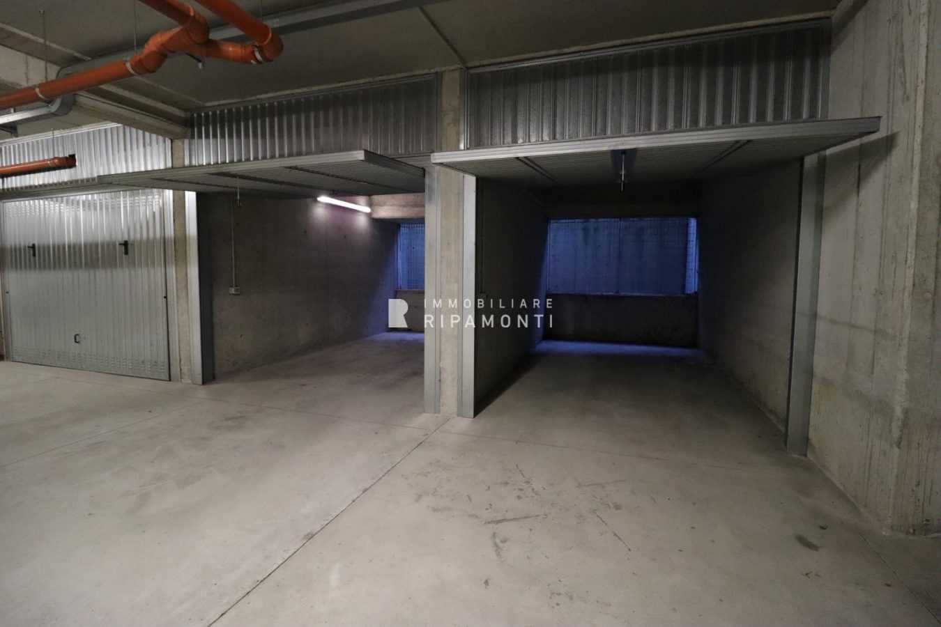 Box - Garage - Posto Auto Via Don. Pozzi, Lecco