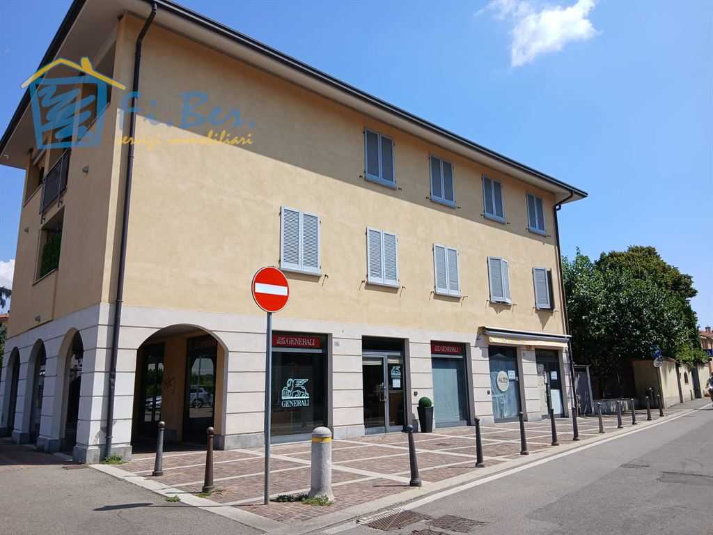 Negozio Via Milano, Pioltello