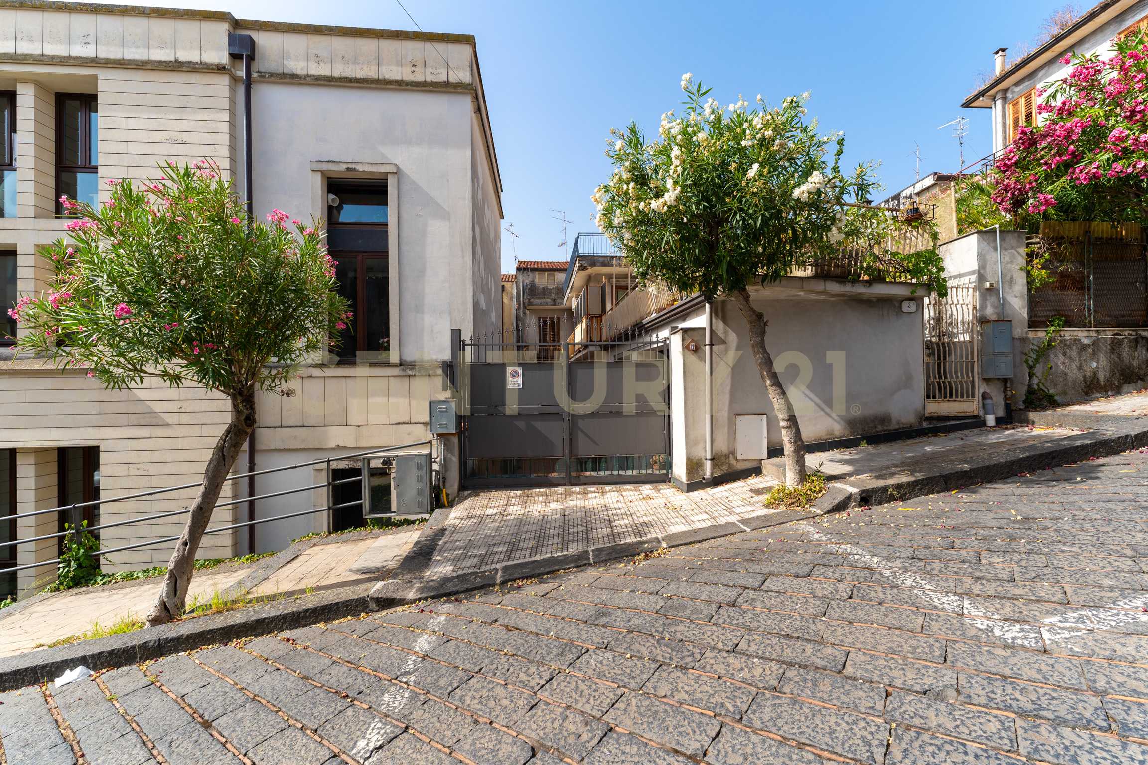 Casa indipendente Via Monte Grappa, Zafferana Etnea