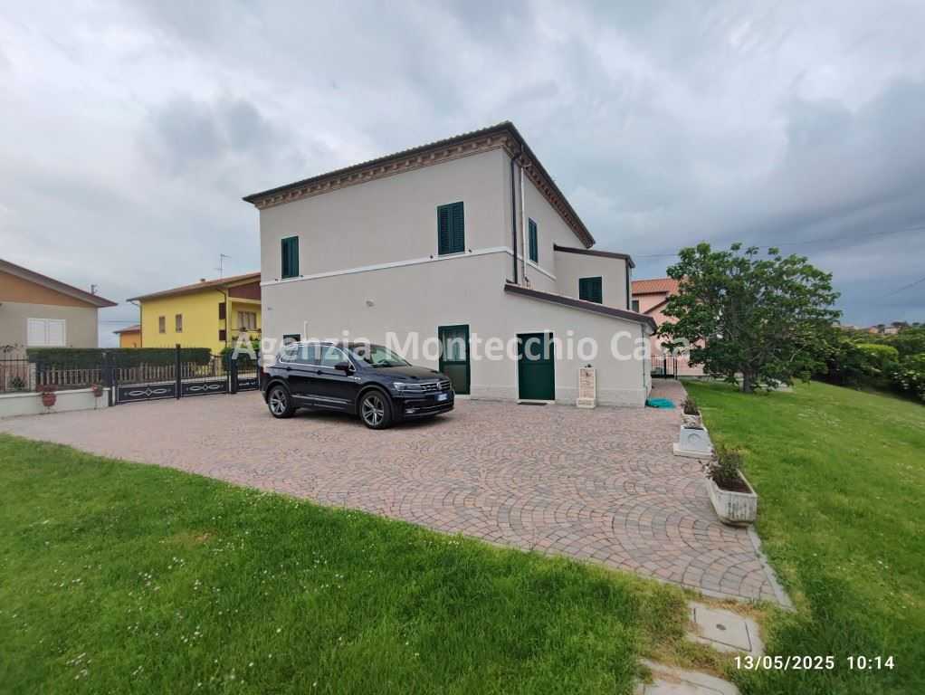 Casa indipendente Via Roma, Tavoleto
