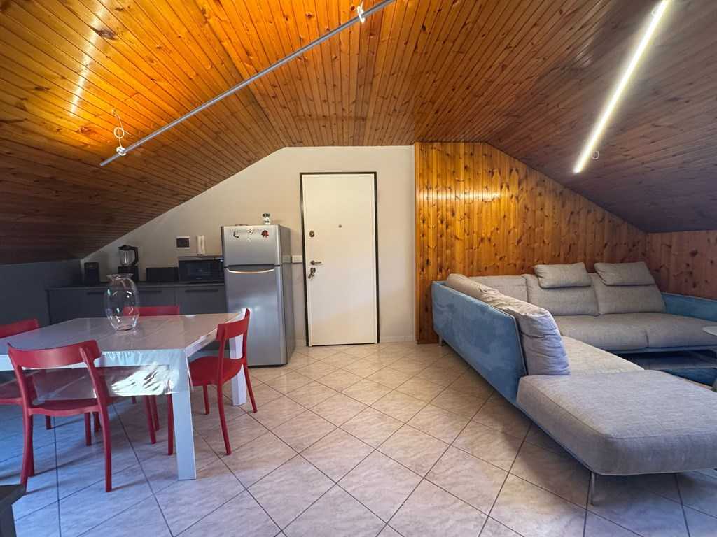 Attico - Mansarda Via Dei Mille, Moncalieri