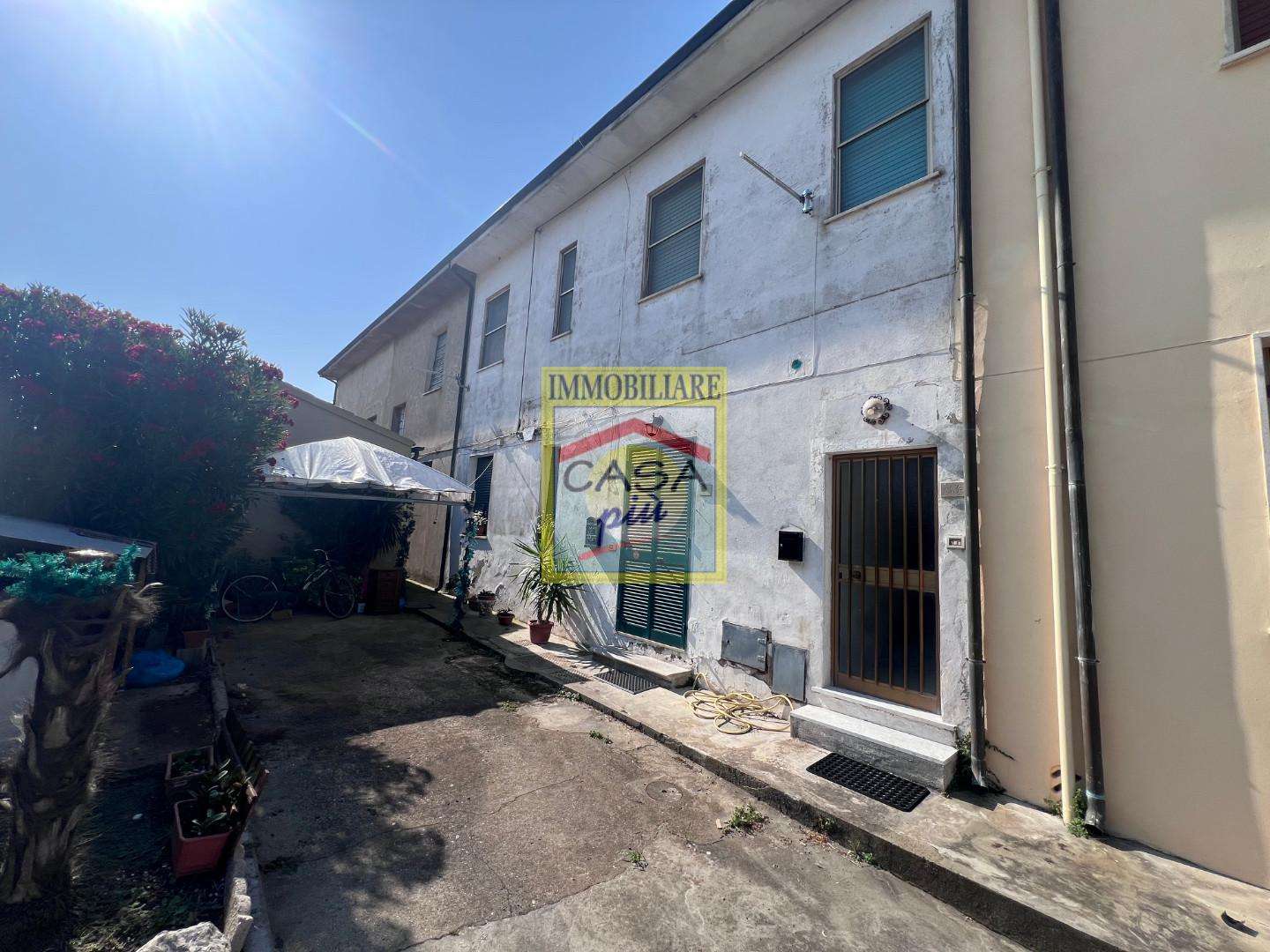 Appartamento Via Pagnatico,  33, Cascina