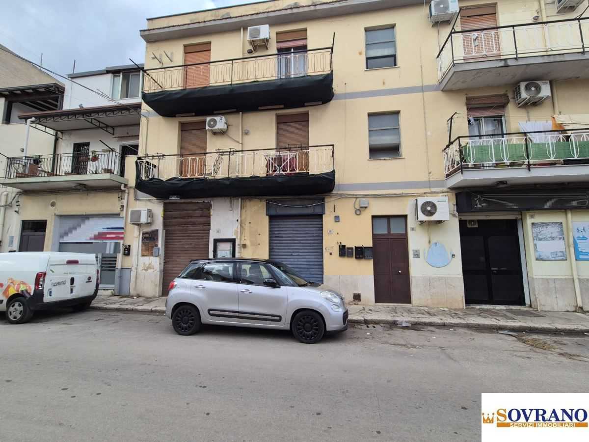 Locale commerciale Via Partanna Mondello, Palermo