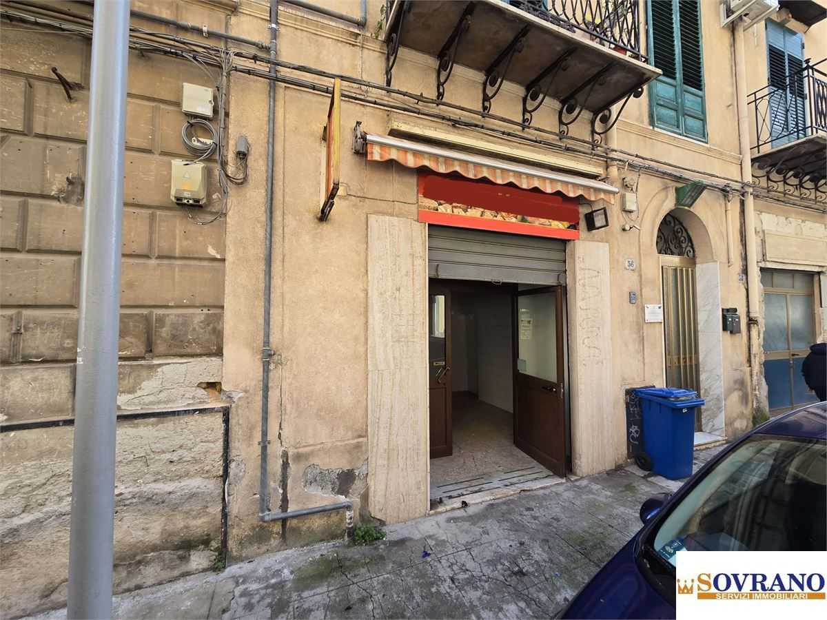 Locale commerciale Via Vito La Mantia, Palermo