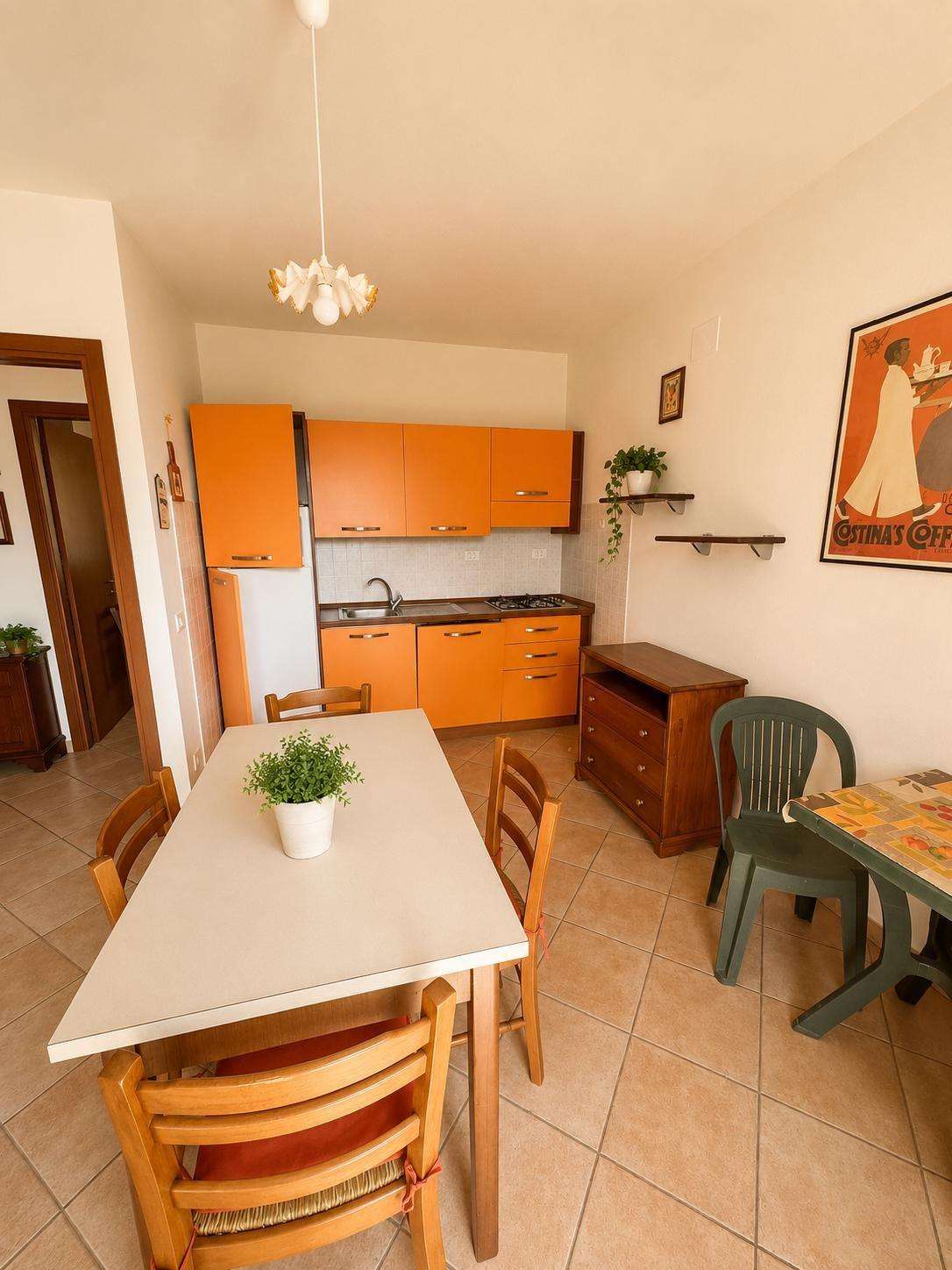 Appartamento Via Michele Burattelli,, Campiglia Marittima
