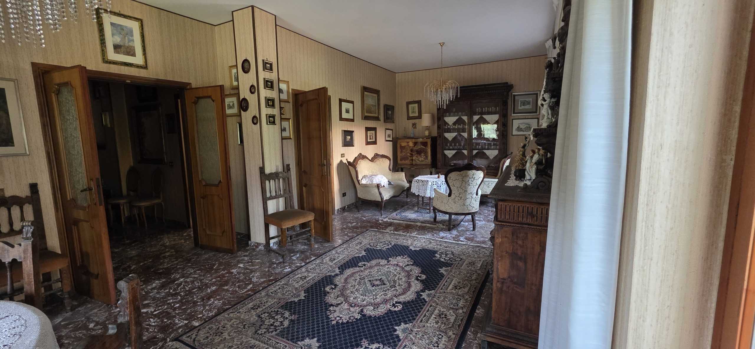 Casa indipendente Via Giovanni Pascoli, Rignano Flaminio