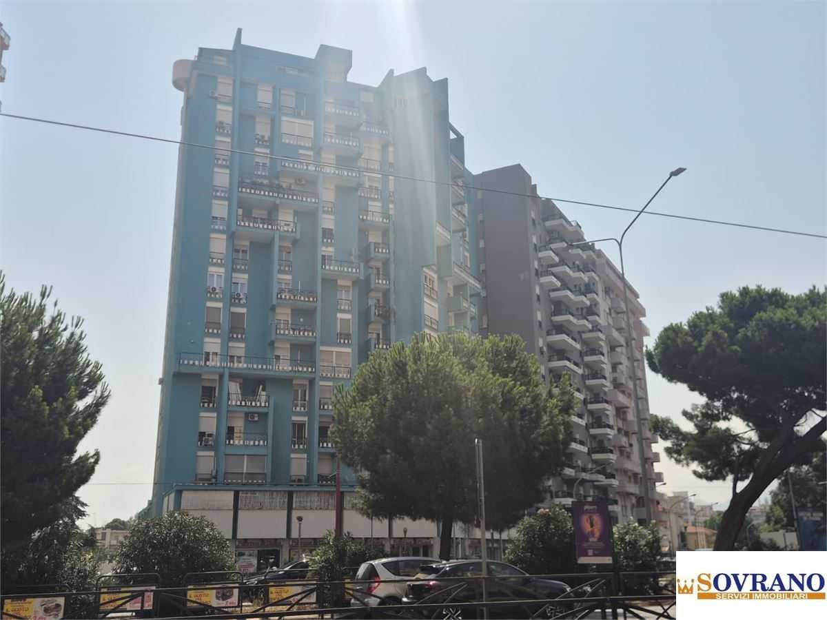 Appartamento Viale Regione Siciliana N.O., Palermo