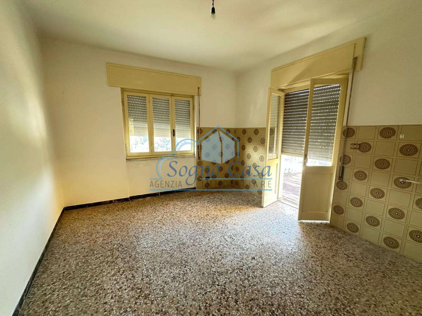 Casa Bi - Trifamiliare Ortonovo, Luni