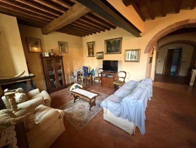 Palazzo - Stabile San Giuliano Terme PI,, San Giuliano Terme