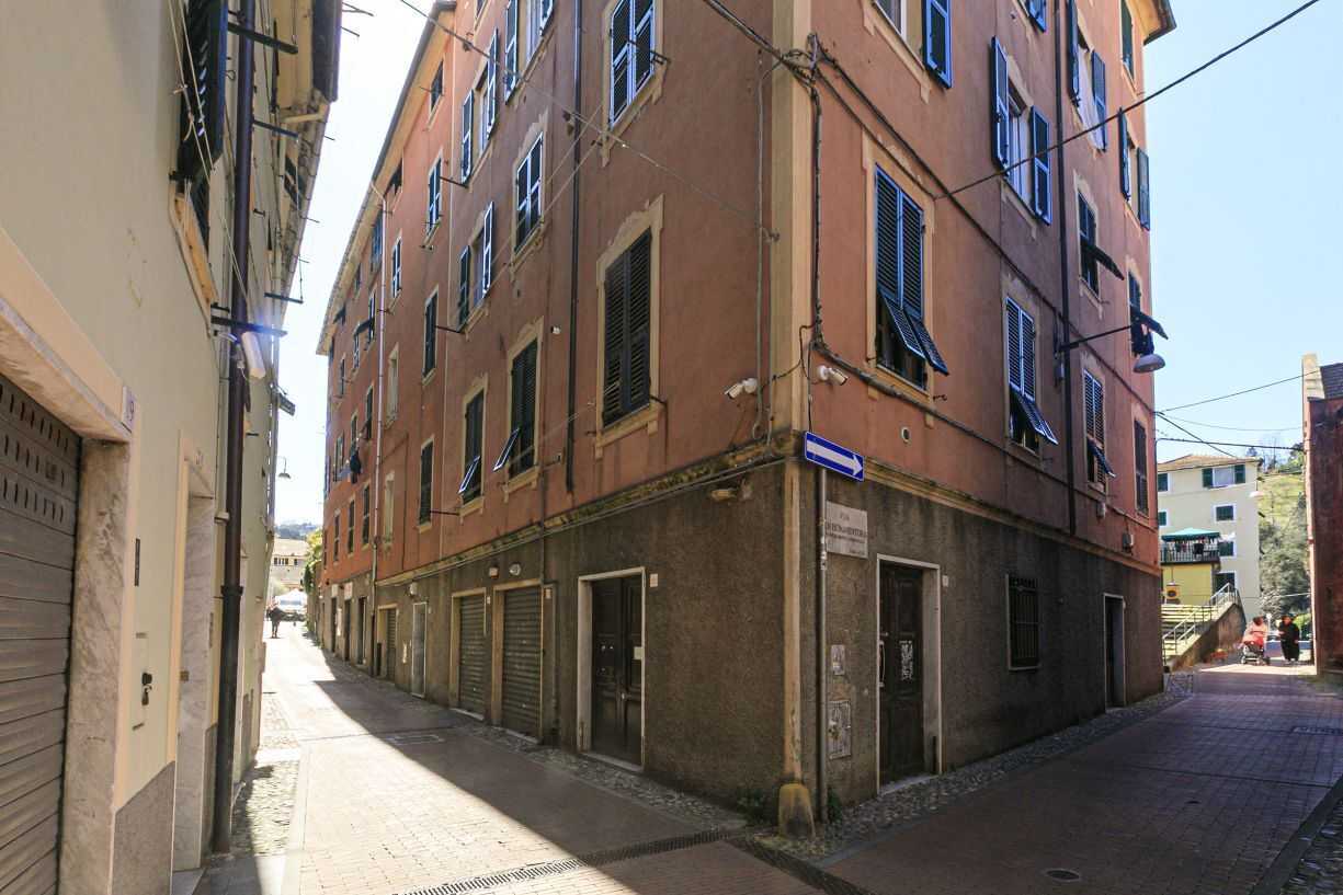 Appartamento Via Beata Chiara, Genova