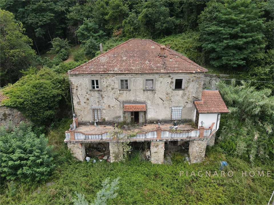 Casale Chiosi alti, Pontremoli