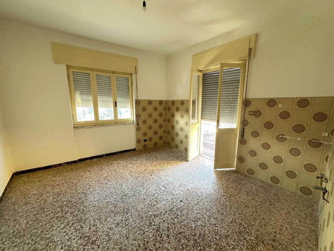Porzione di casa ORTONOVO, Luni
