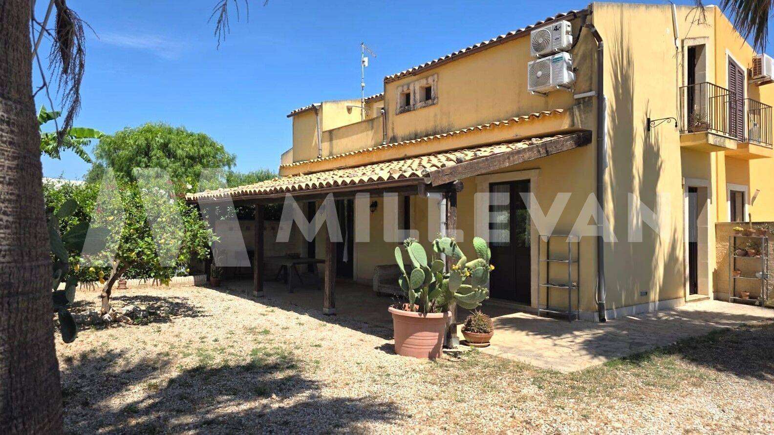 Villa, Scicli