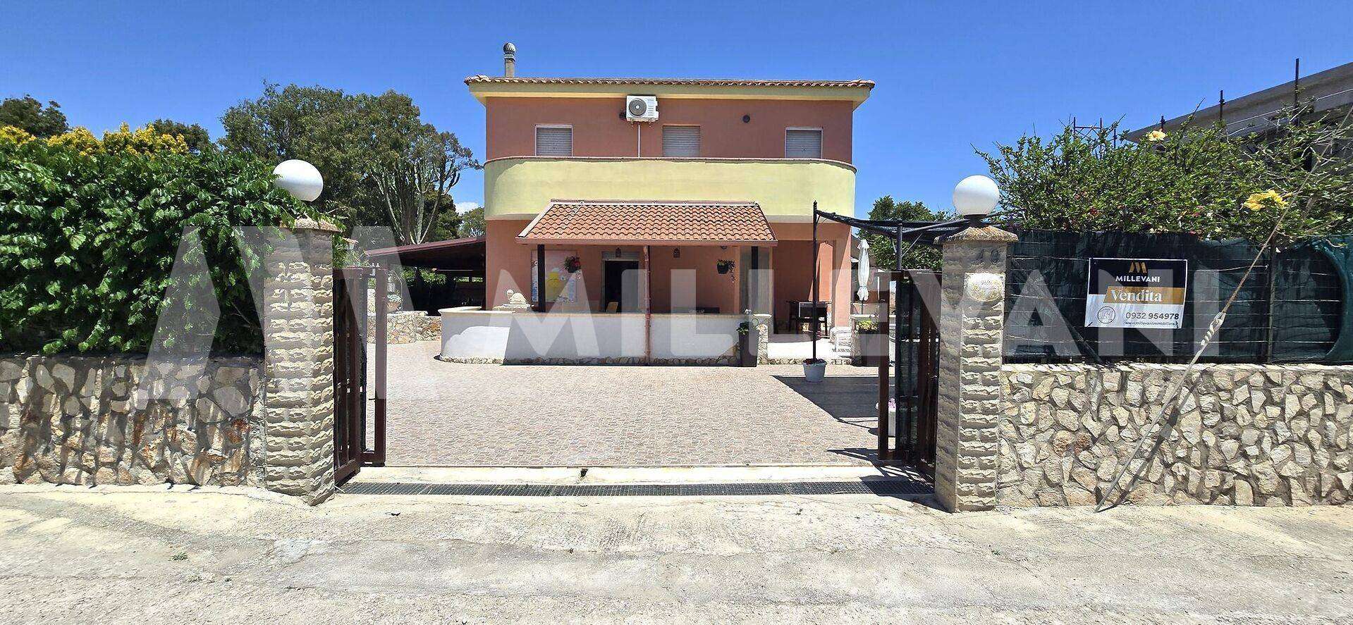 Villa, Ispica