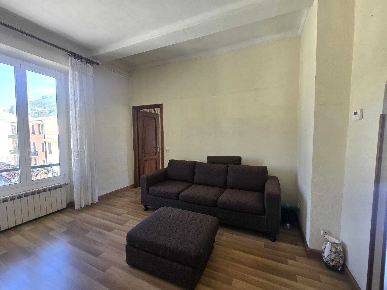 Appartamento Via Trossarelli, Ventimiglia