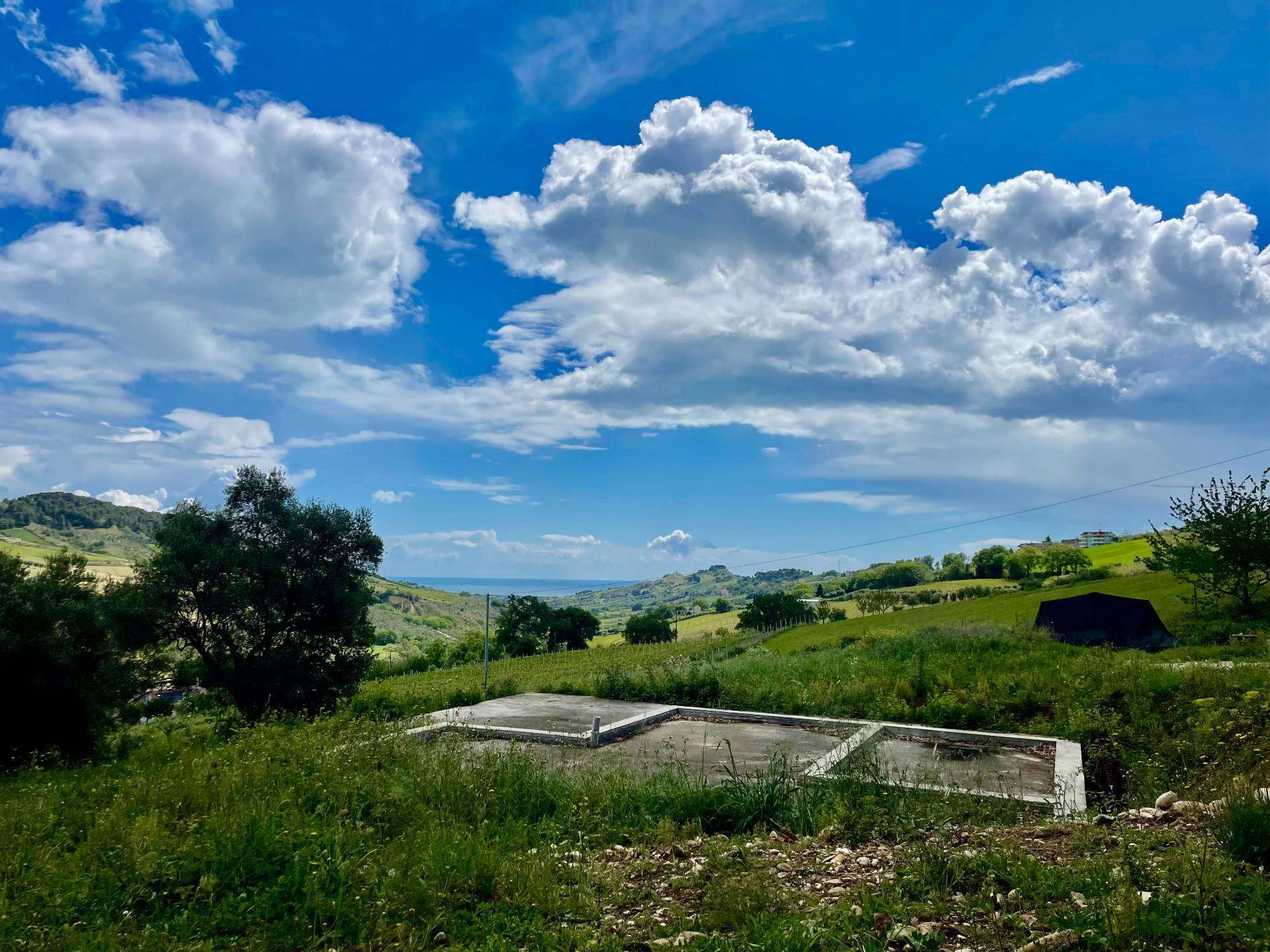 Rustico Monteprandone, contrada Fonte Vecchia, Monteprandone