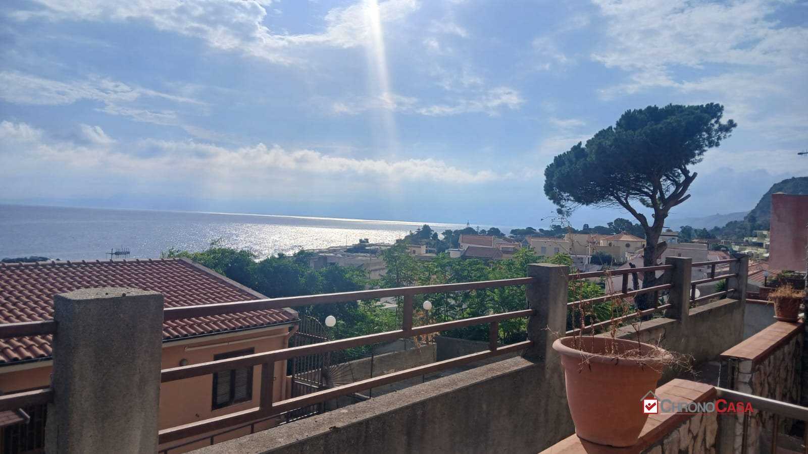 Casa Bi - Trifamiliare Acqualadrone, Messina