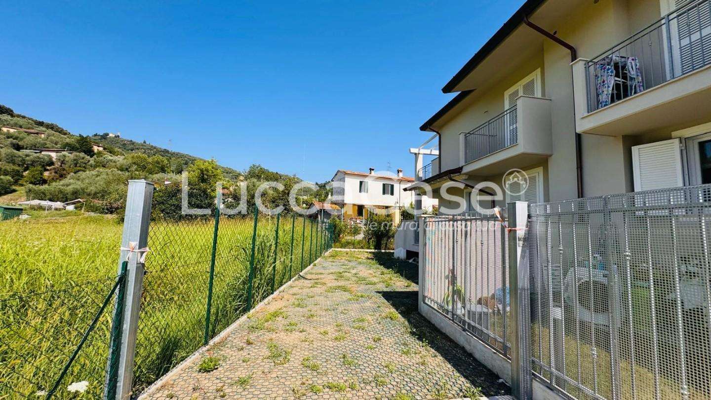 Casa Bi - Trifamiliare Via Giacomo Giacosa,, Camaiore