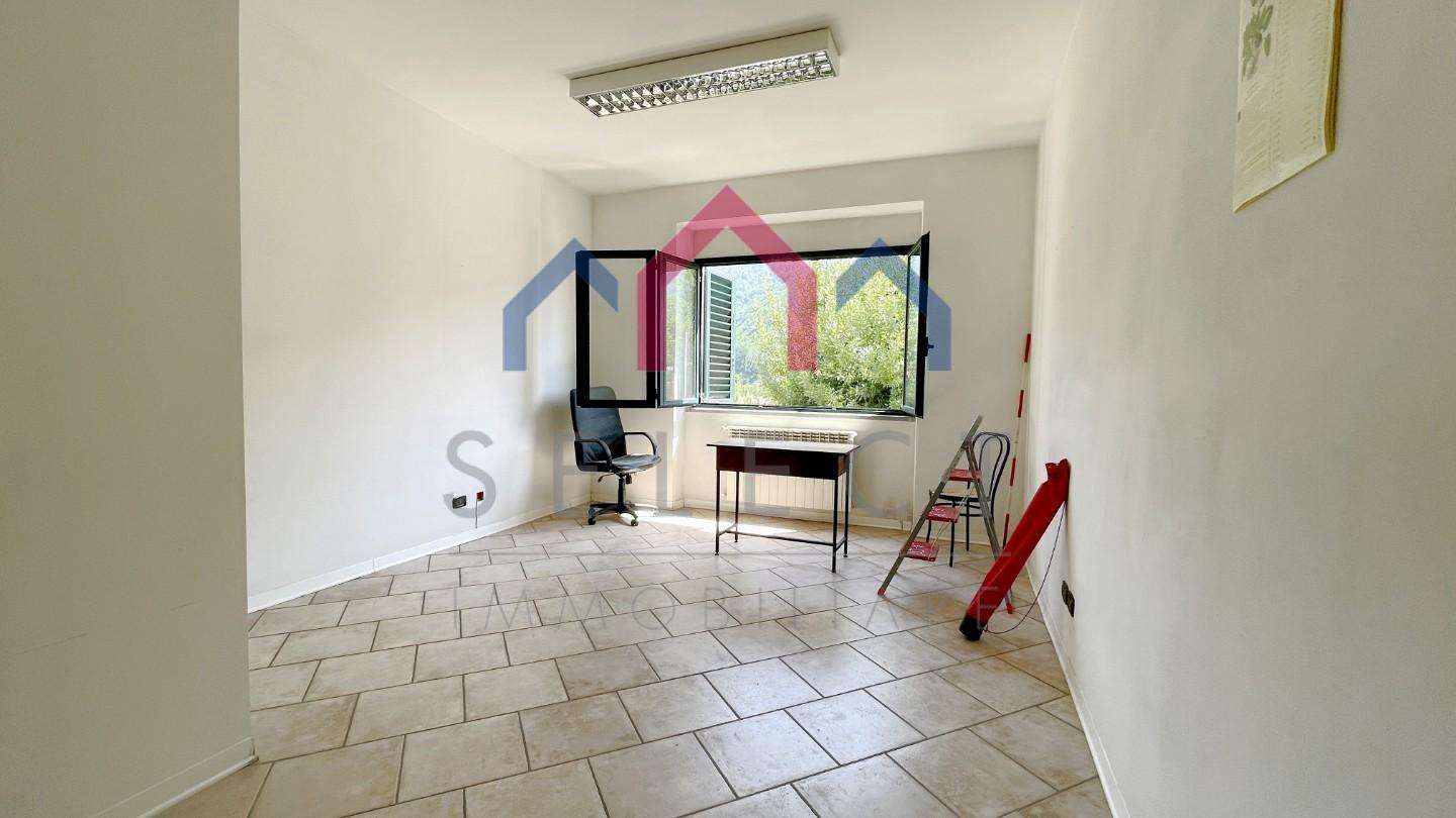 Appartamento Via degli Orti,, Borgo a Mozzano