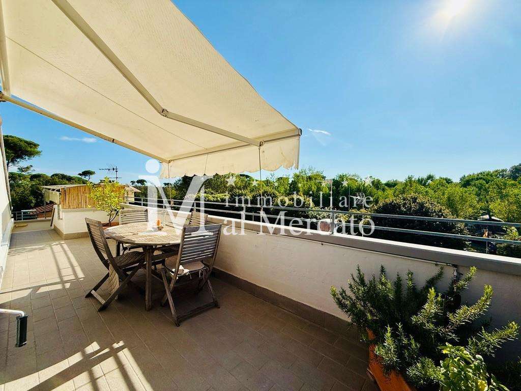 Appartamento Via Cristoforo Colombo,  55049, Viareggio