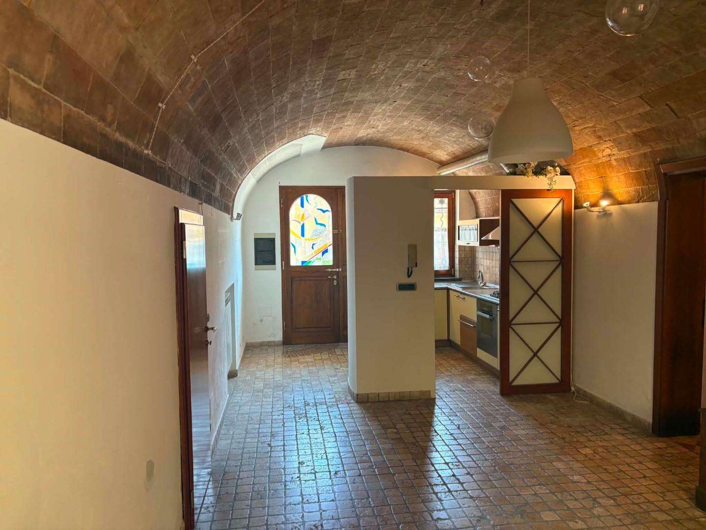 Appartamento Via Ippolito Rosellini,  56124, Pisa