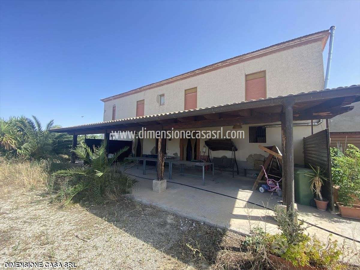 Villa Strada Provinciale 164, Caltanissetta