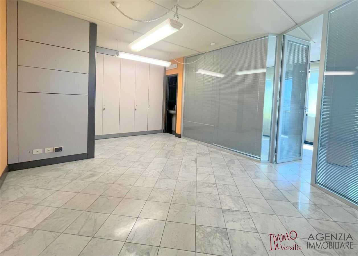 Ufficio Viale Tobino, Viareggio