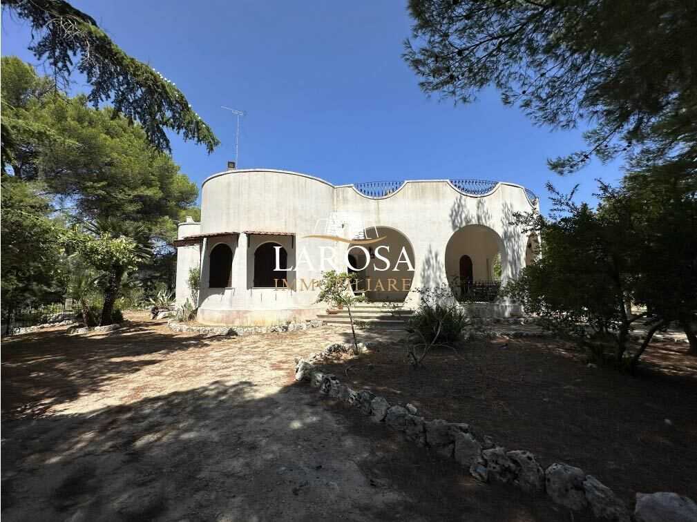 Casa indipendente SP298, Lecce