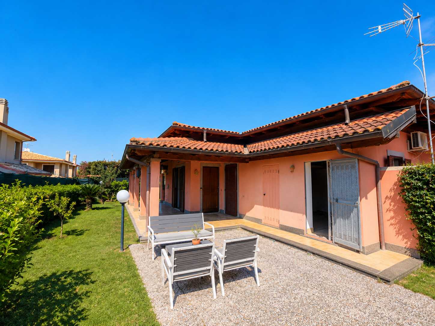 Casa indipendente via assunta, Anzio
