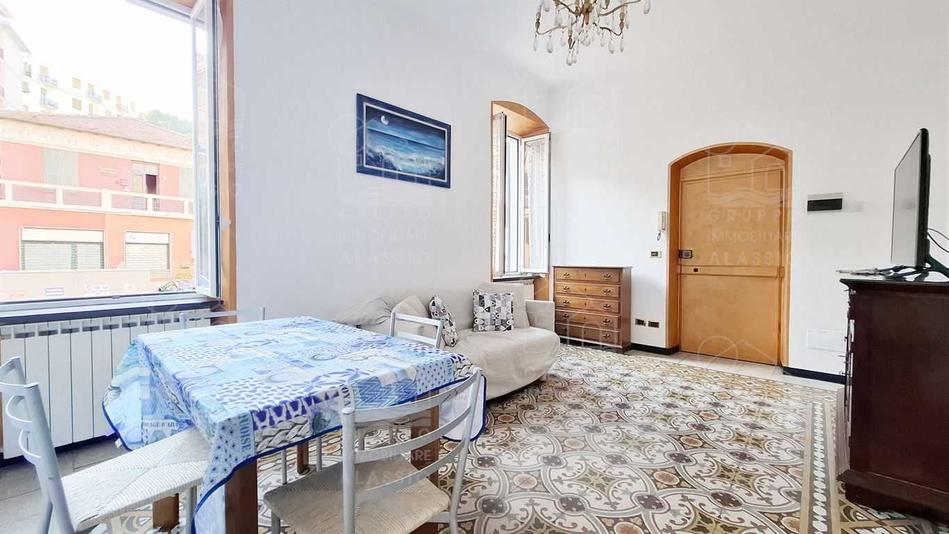 Appartamento Via Domenico Preve, Laigueglia