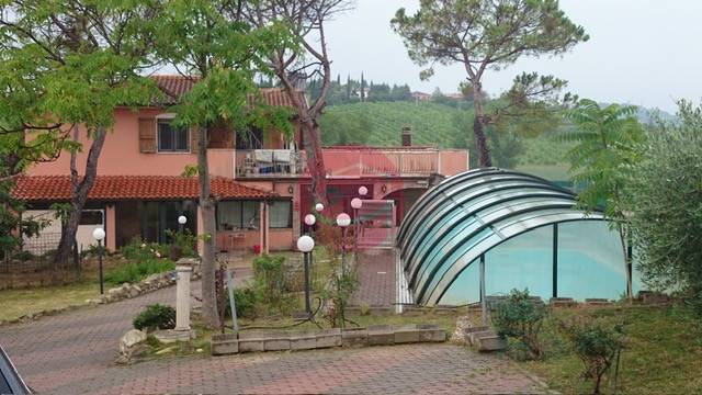 Villa, Rimini