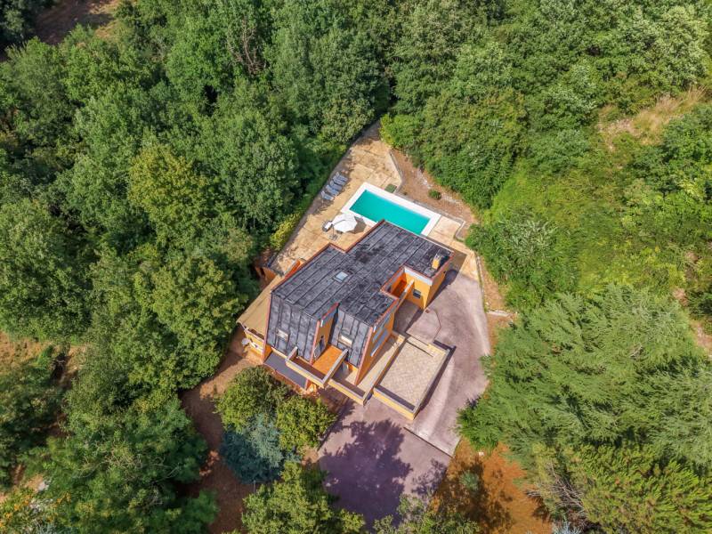Villa Arce, Arce
