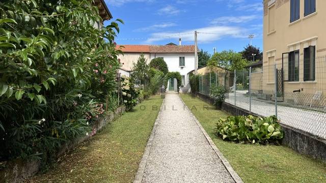 Casa Bi - Trifamiliare Thiene - Centro, Thiene