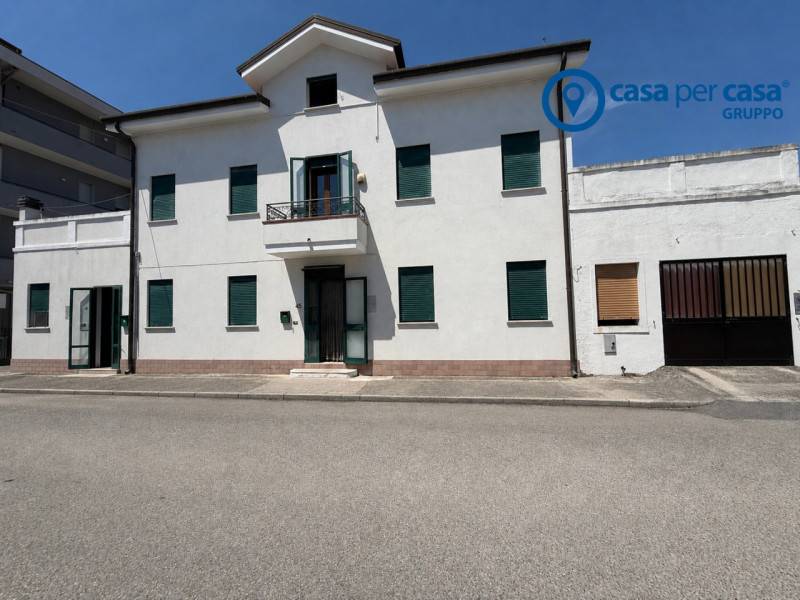 Casa Bi - Trifamiliare Adria - Centro, Adria