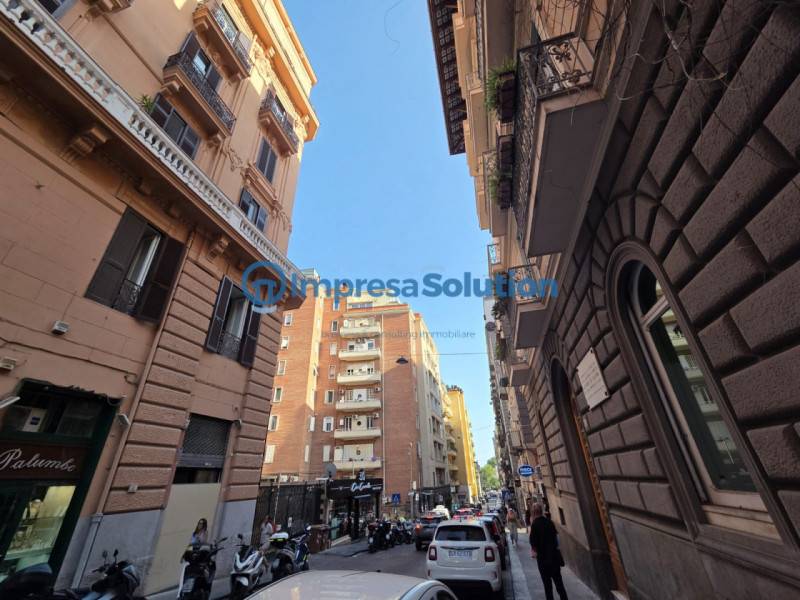 Negozio Chiaia / Mergellina, Napoli