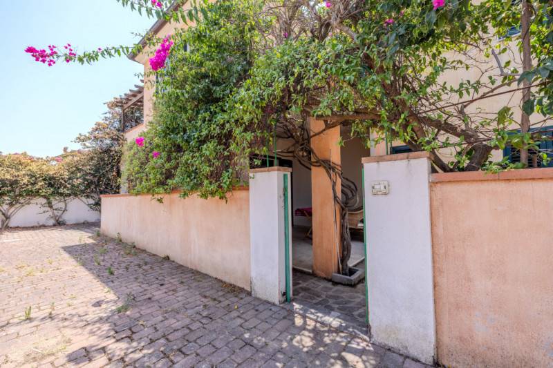 Casa Bi - Trifamiliare Orosei, Orosei